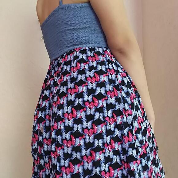 No Boundaries Butterfly Print Dress Womens S(3-5) Gray/Pink/Black Smocked Skater - Picture 3 of 9